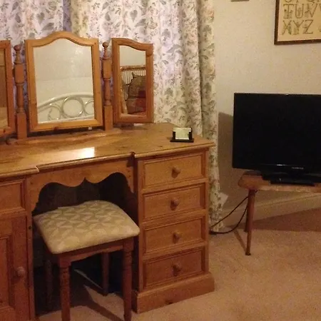Bed & Breakfast Rebels Hide 3*