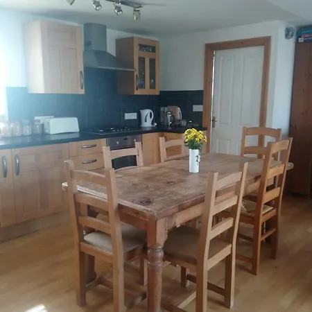 Bed & Breakfast Rebels Hide 3*